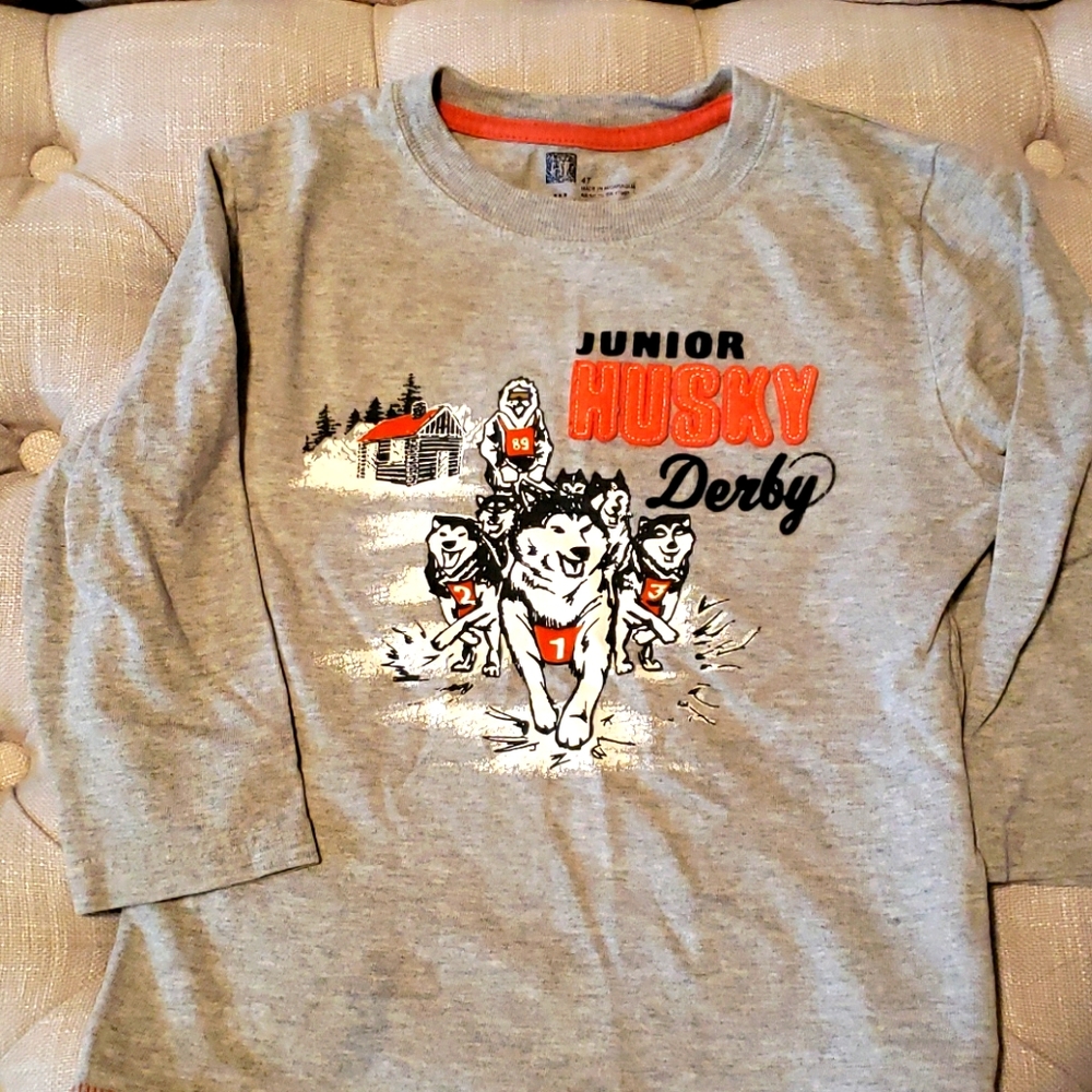 Gap Husky t-shirt